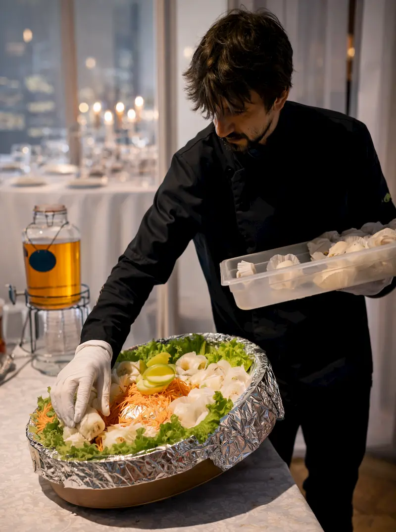 Remi qui installe un buffet en reception privée